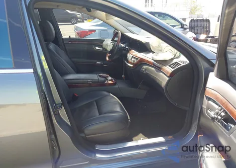 2007 Mercedes-Benz S 600 z USA, uszkodzony, nr VIN WDDNG76X57A114021